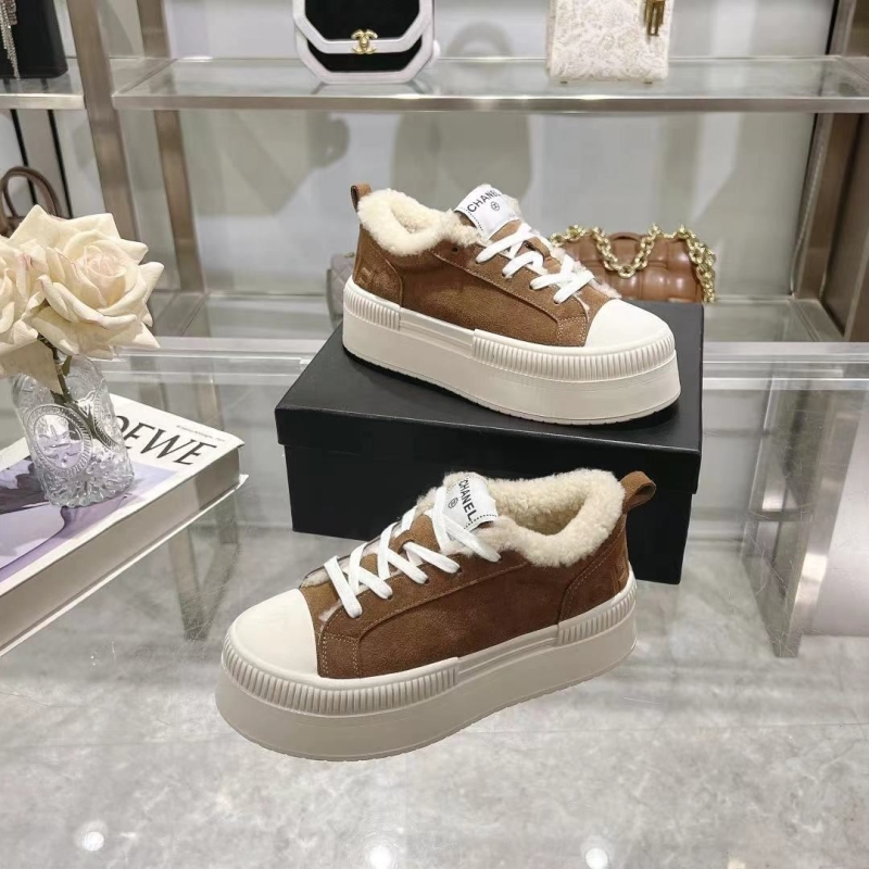 Ch**el sport shoes